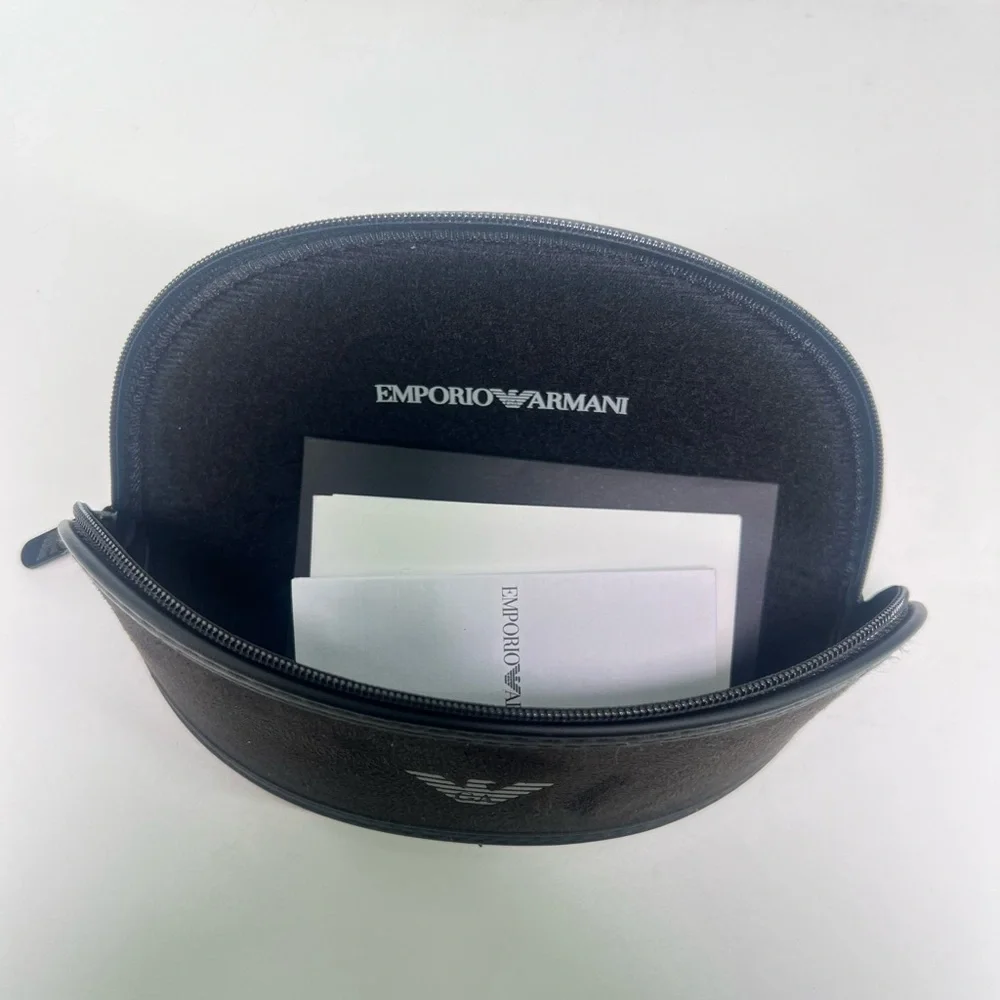 NEW Unused Emporio Armani Black Soft Side Zipped Eyewear Case w Cleaning Cloth